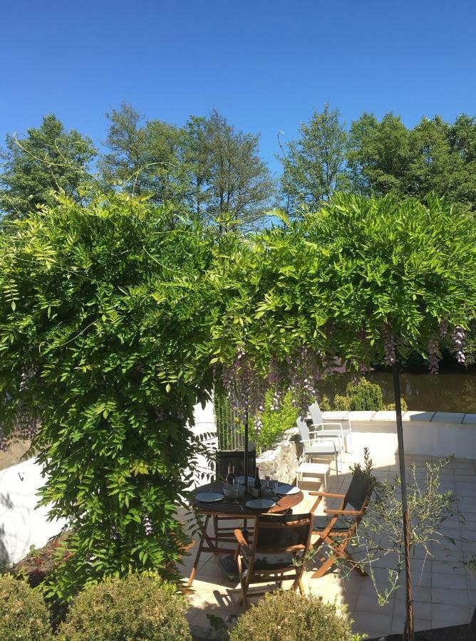 Riverside Barn La Trimouille Bagian luar foto